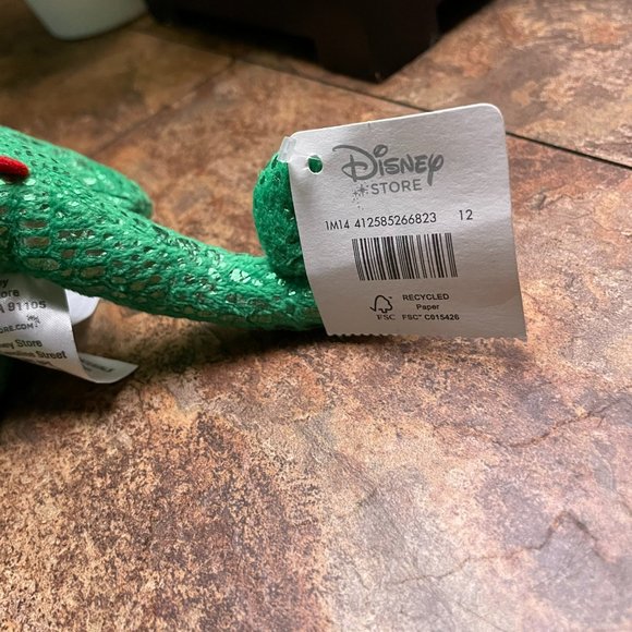 Disney Store Tangled Pascal Chameleon Christmas Soft Plus Toy 8" - Picture 3 of 6